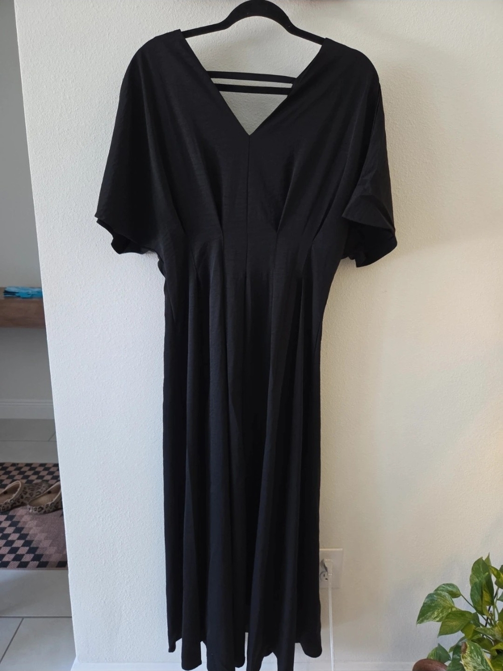 Women's Black V-Neck Maxi Dress with Flutter Sleeves - Picture 2 of 5